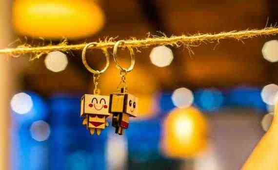 Shallow Focus Photography of Keychains